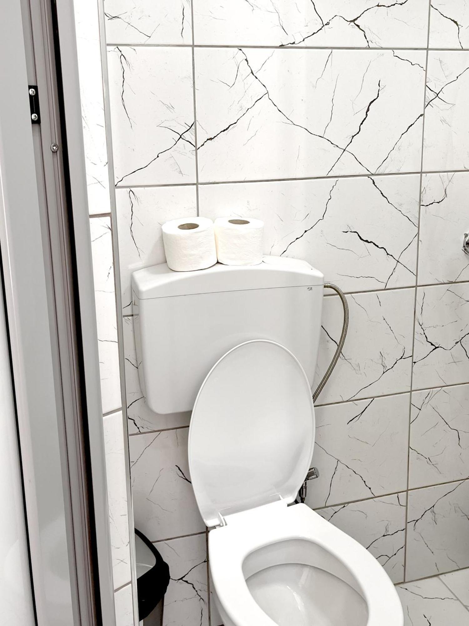 Kam Apartments In The City Center Vlore Bagian luar foto