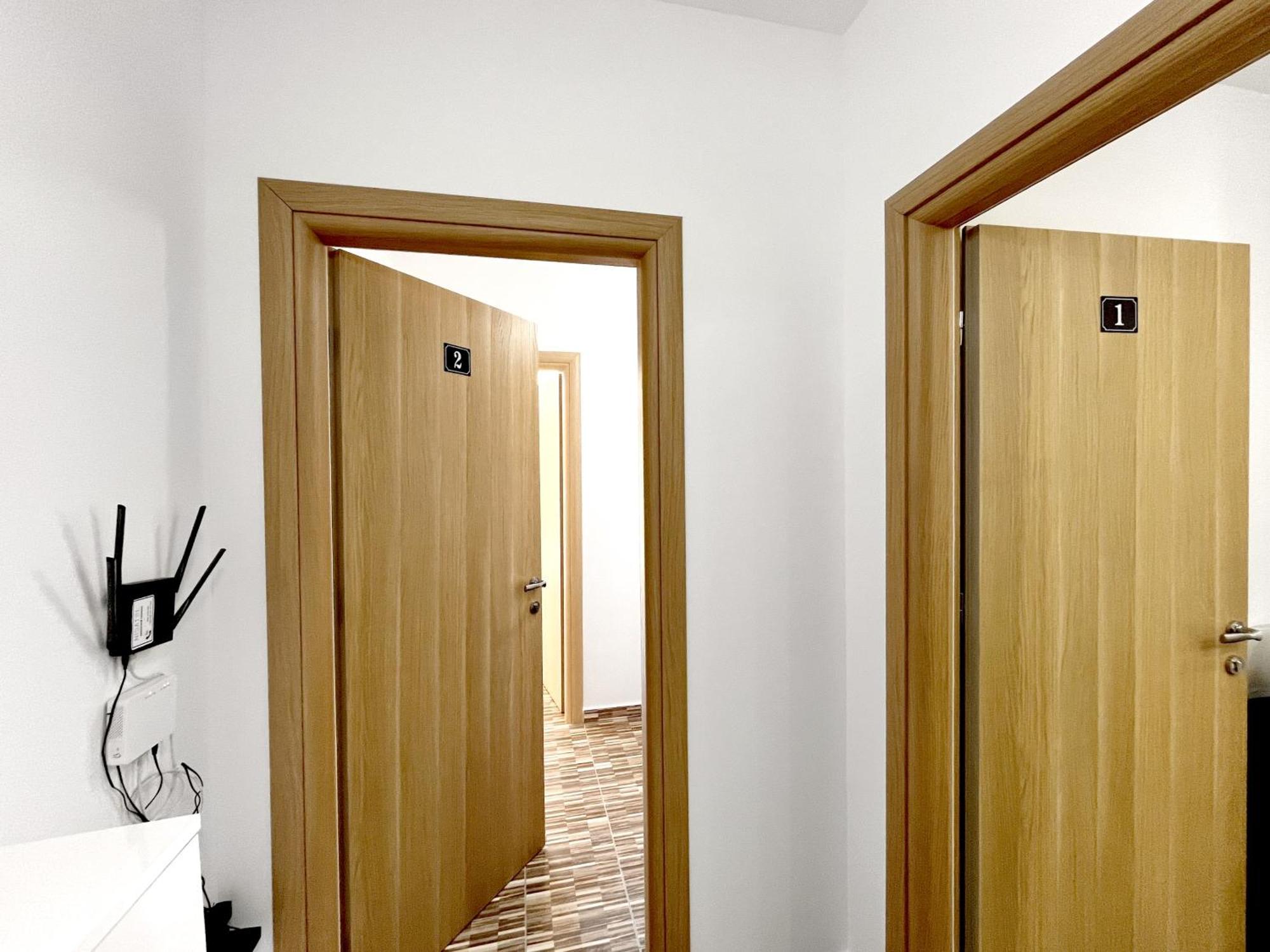Kam Apartments In The City Center Vlore Bagian luar foto