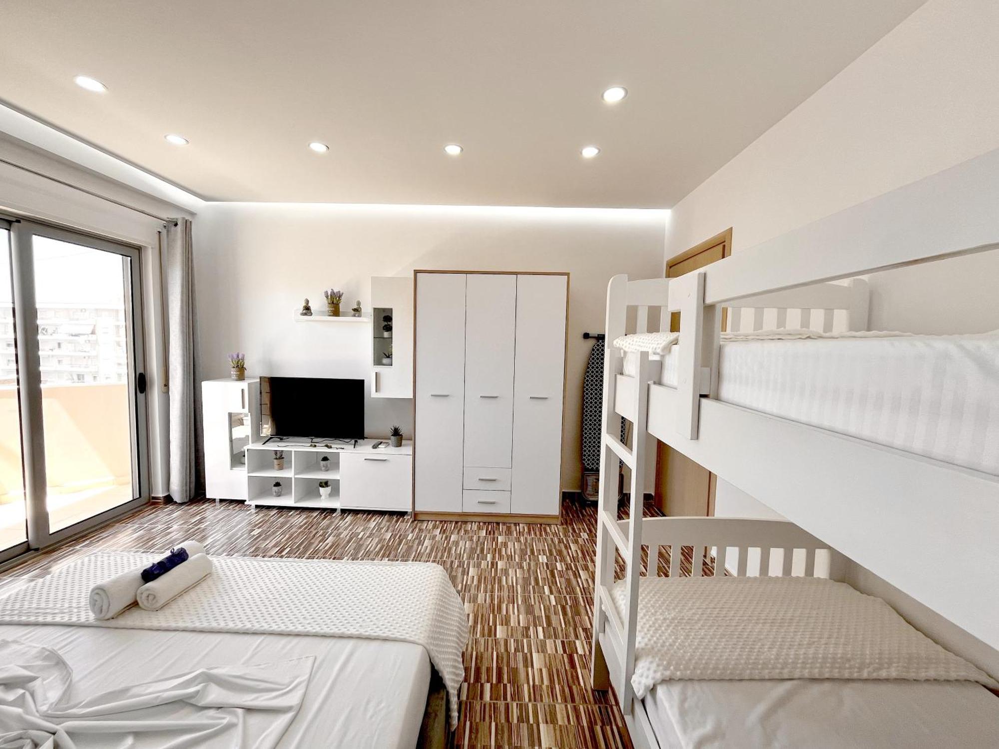 Kam Apartments In The City Center Vlore Bagian luar foto