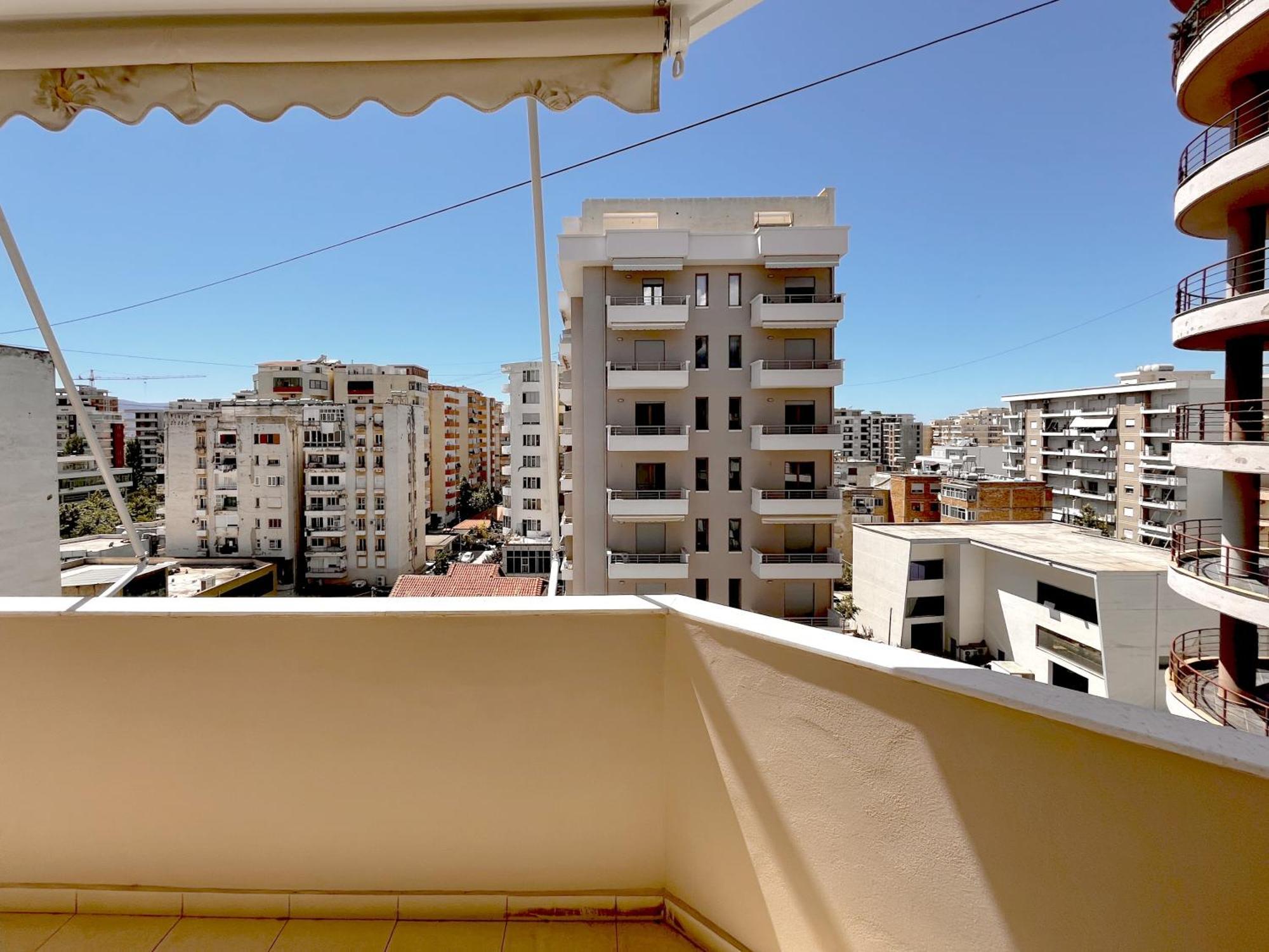 Kam Apartments In The City Center Vlore Bagian luar foto