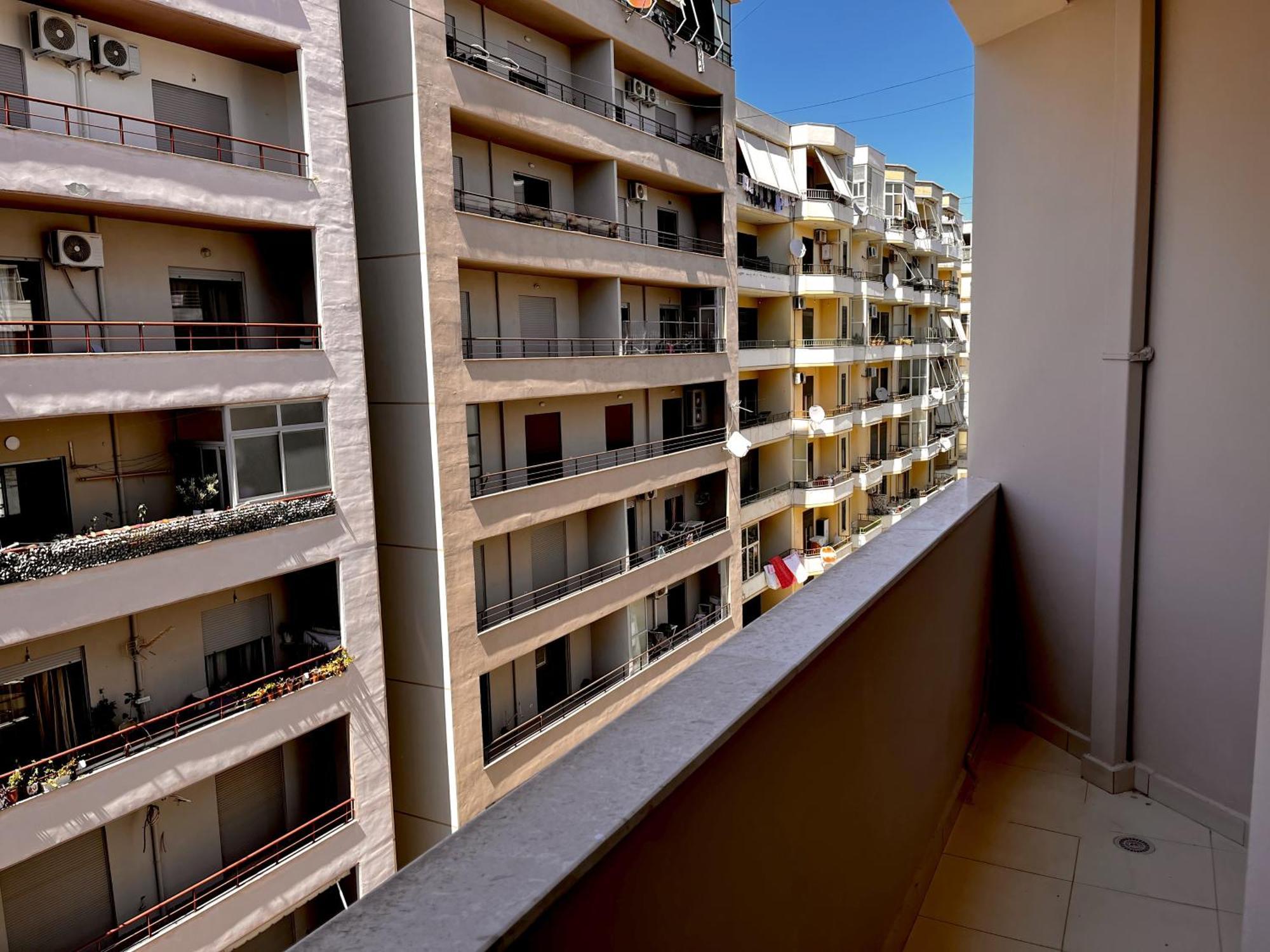 Kam Apartments In The City Center Vlore Bagian luar foto