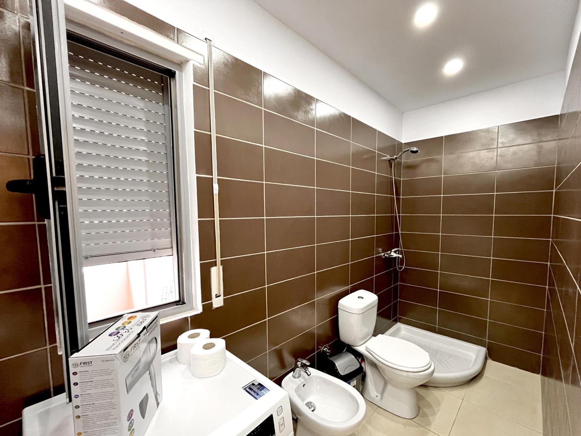 Kam Apartments In The City Center Vlore Bagian luar foto